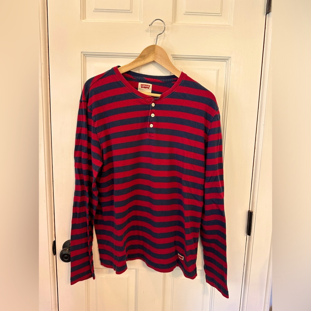 Men’s large, long sleeve, red and blue striped Levi’s shirt